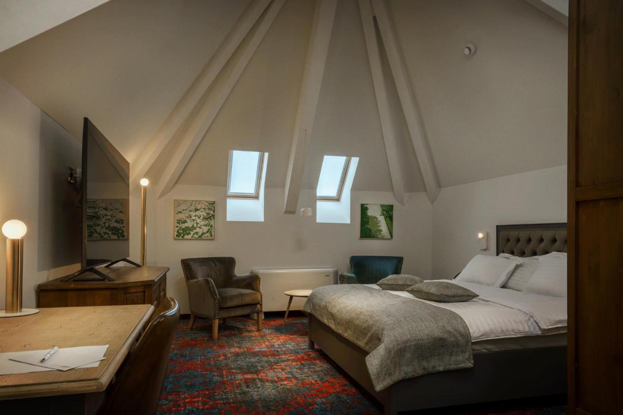 فندق La Boheme Boutique Casa Soare بوخارست المظهر الخارجي الصورة
