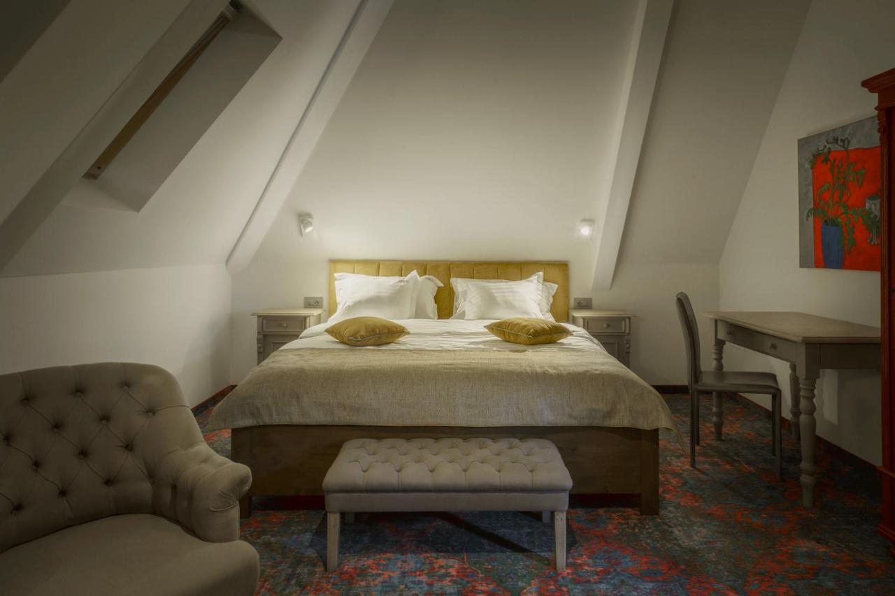 فندق La Boheme Boutique Casa Soare بوخارست المظهر الخارجي الصورة
