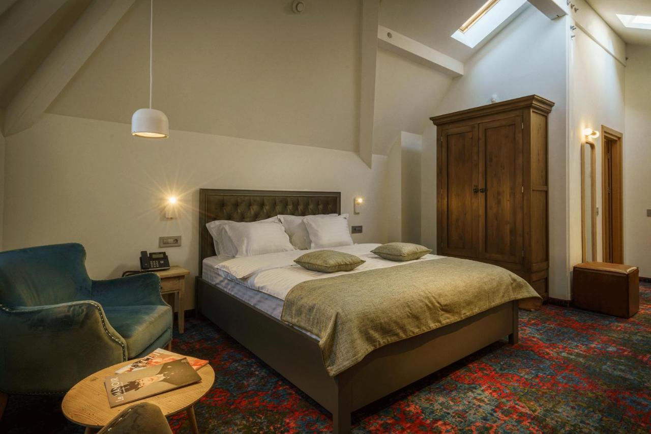 فندق La Boheme Boutique Casa Soare بوخارست المظهر الخارجي الصورة