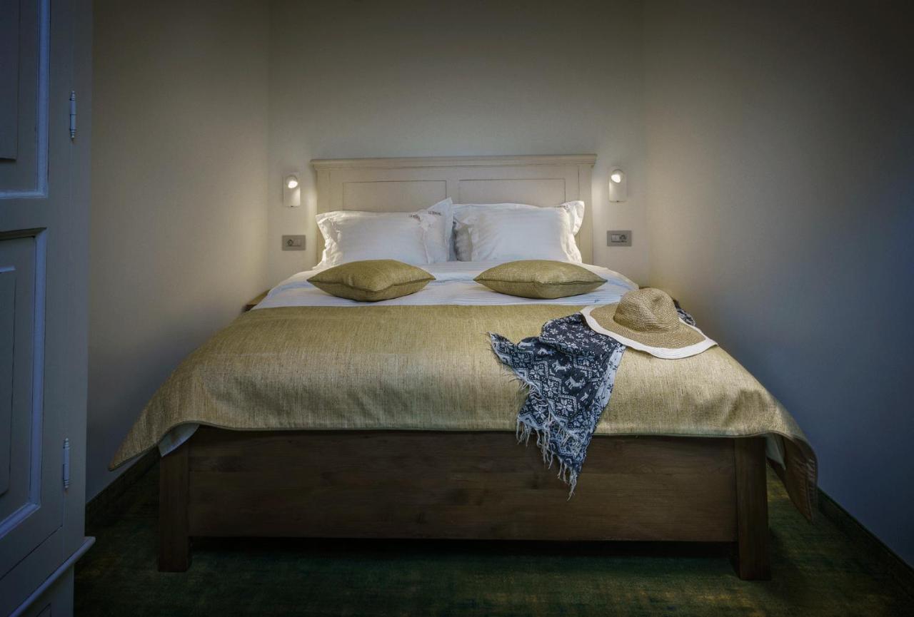 فندق La Boheme Boutique Casa Soare بوخارست المظهر الخارجي الصورة