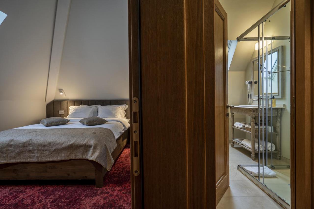 فندق La Boheme Boutique Casa Soare بوخارست المظهر الخارجي الصورة